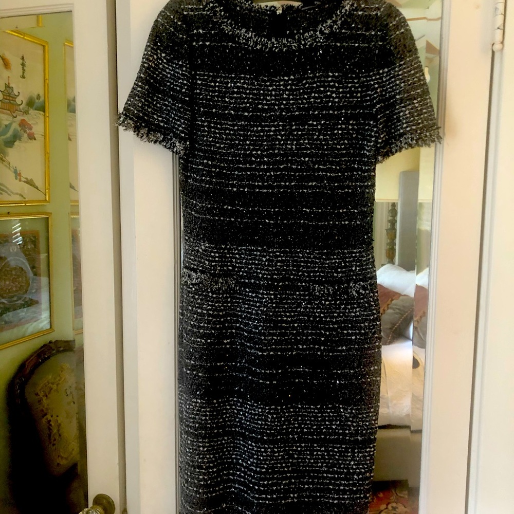 St. John Dress, Size 6 NWT